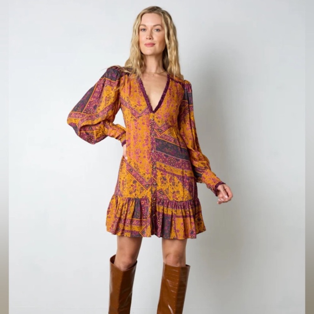 Vestique V-Neck Dress